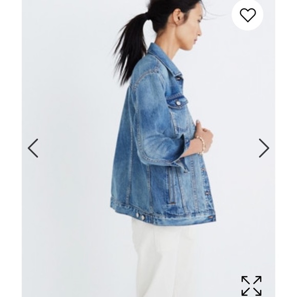 The Oversized Jean Jacket in Capstone Wash - Picture 3 of 5